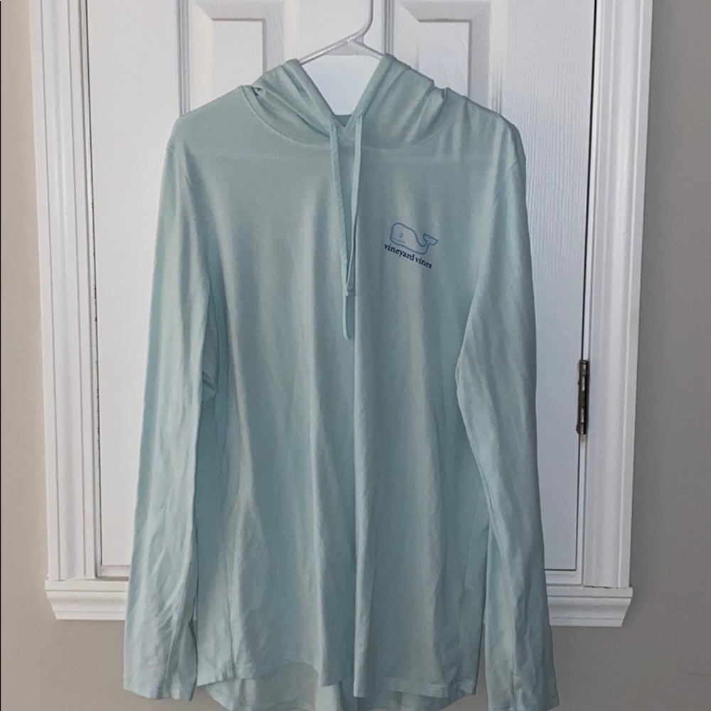 vineyard vines hooded shirt